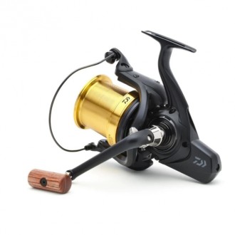 Daiwa naviják 23 Emblem 45 SCW QD-OT