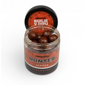 Mikbaits boilie v dipu Hunter 250 ml Jahoda 20 mm